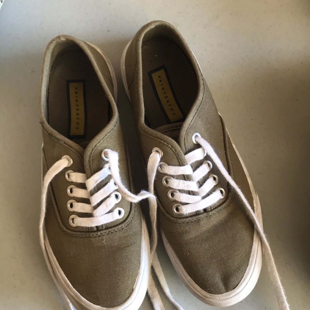 Prince and Fox Shoes-Like New